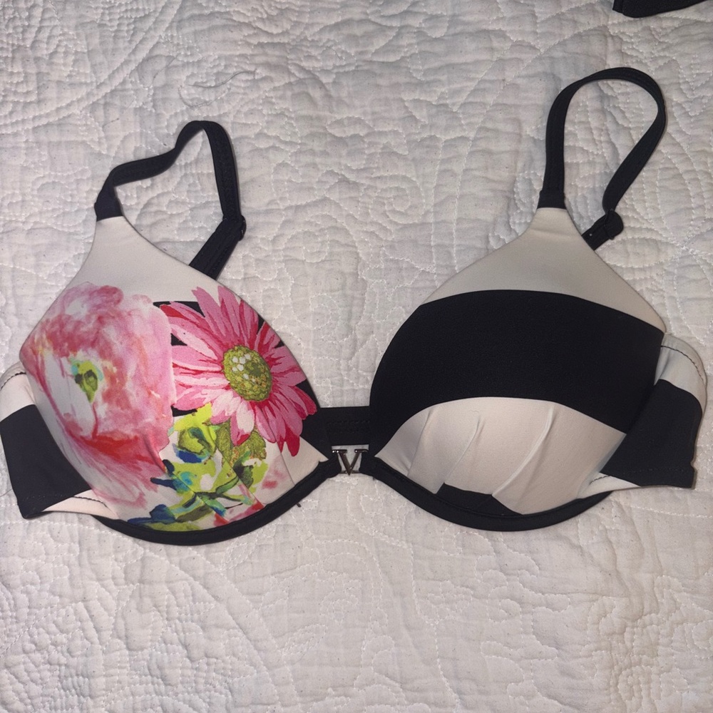 Floral Print Women's Bikini Top - Black and Pink